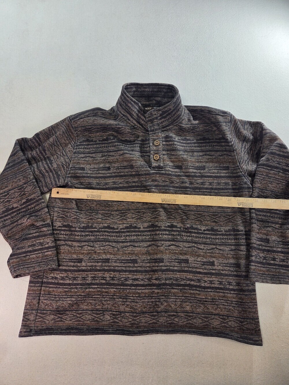 Ariat XL Southwest Fleece Snap Neck Pullover - Picture 4 of 9